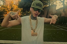 El Pinci de la Chacarita lanzó su videoclip "El Cente retumba" que expone la denuncia de polución sonora contra el Club Centenario.