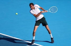 Daniil Medvedev enfrentará el cuartos de final del Hangzhou Open con el ganador del match entre el paraguayo Adolfo Daniel Vallejo y el hongkonés Coleman Wong.