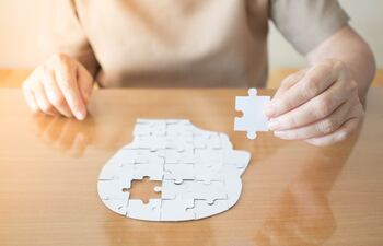 Un equipo internacional de investigadores ha identificado un trastorno del neurodesarrollo que está causado por mutaciones en un único gen y que afecta a decenas de miles de personas en el mundo, un hallazgo que mejorará el diagnóstico de estos pacientes.