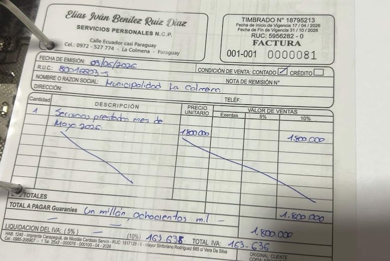 El funcionario municipal Elías Benítez cobró su salario en la Municipalidad de La Colmena hasta mayo pasado.