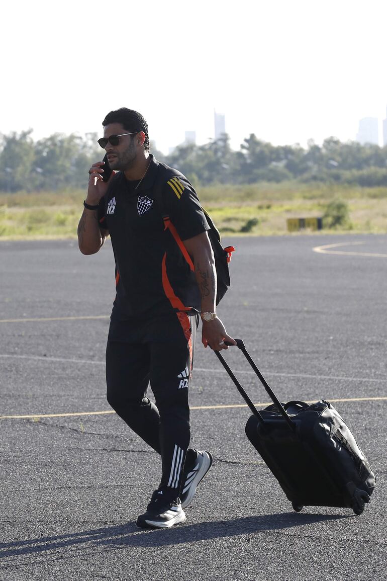 El interminable Hulk (39 años), carta de gol de Atlético Mineiro.