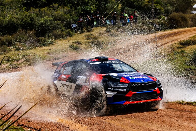 Migue Zaldívar y Luis Allende están muy cerca de la punta.