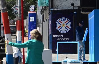 Ayer por la tarde empezó el operativo para retirar los dispositivos, tras las publicaciones periodísticas.