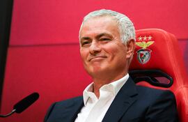 José Mourinho es el nuevo entrenador del Benfica de Portugal.