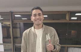 El mediocampista paraguayo, Wilder Viera Caballero (24 años) antes de emprender el viaje tumbo a Argentina, para sumarse a Instituto de Córdoba.