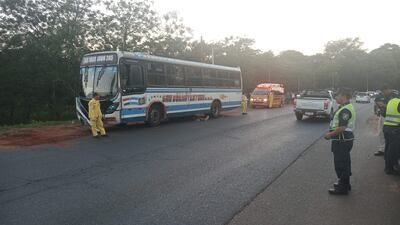 Joven fallece tras ser arrollado por una unidad de transporte en Yaguarón.
