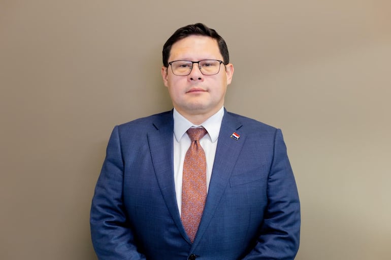 Óscar Orué, director nacional de Ingresos Tributarios.