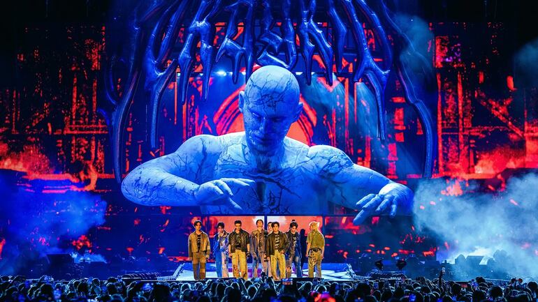 Stray kids dominate experience película