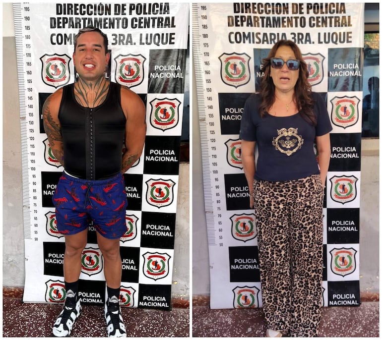 Franccesco Nathanael Canatta González, con camiseta negra y shorts azules, junto a su madre Josefina González con pantalones de leopardo, en un entorno policial.