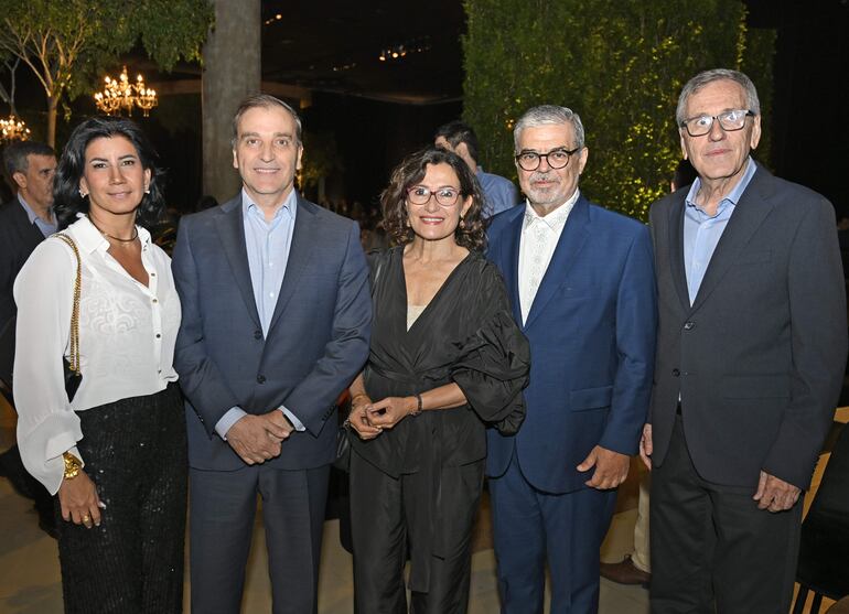 Cinthia Melgarejo, Tomás Mateo Balmelli, Brunilde Pastore de Riera, Jacinto Riera y Miguel Abente.