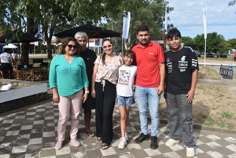Visitantes de diferentes ciudades pasaron por Ayolas en Semana Santa.