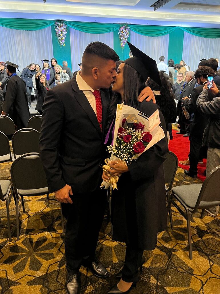 Gessica Maribel Benítez Muñoz se recibió de enfermera en junio pasado.