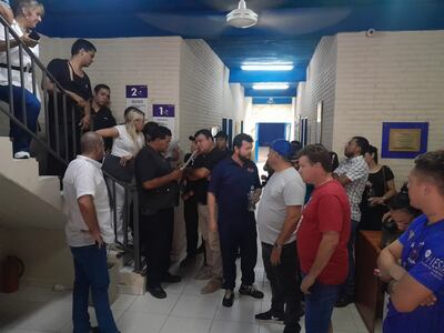 Video: Dionisio Amarilla protagoniza incidentes para evitar sesión del directorio del PLRA