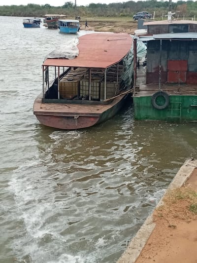 Miles de litros de combustible de contrabando ingresan al país, en las narices de las autoridades.