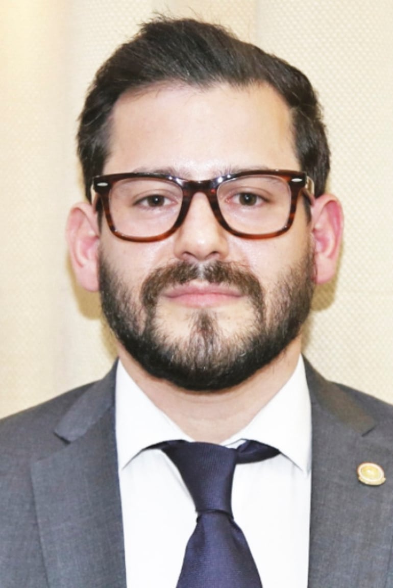 César Rossel, ministro de la Justicia Electoral.