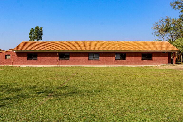 Pabellón con cinco aulas que fue refaccionado en su totalidad.