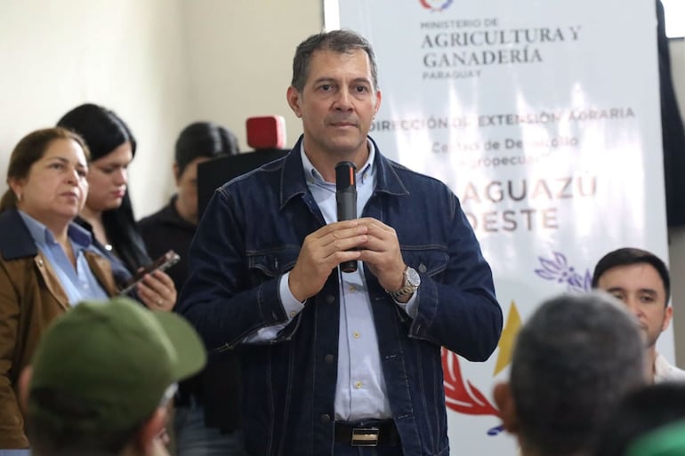 Carlos Giménez, ministro del MAG.