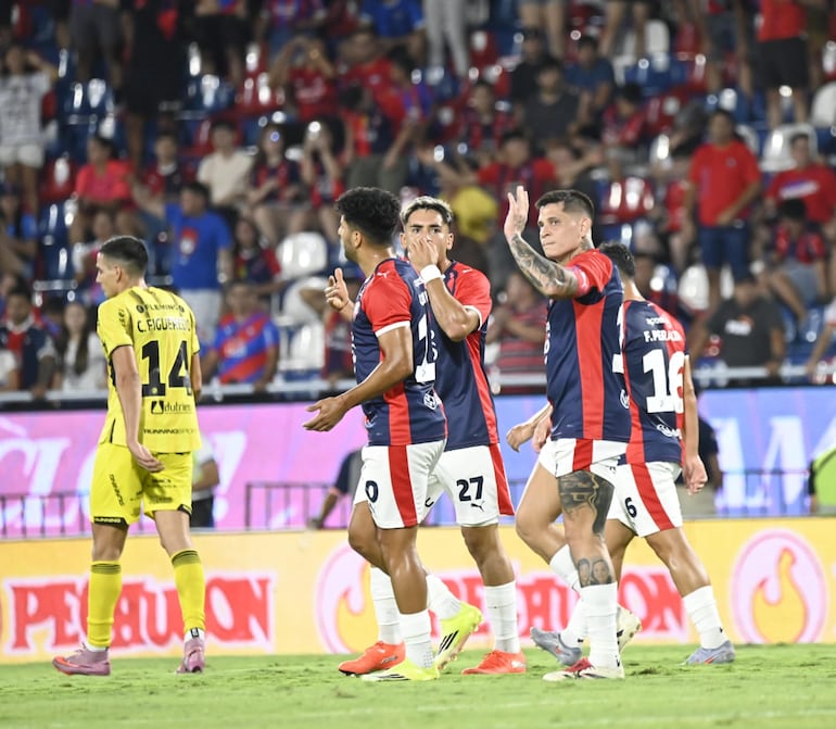 Cerro Porteño, con la misión de cumplir ante Recoleta y aguardar la mano de Ameliano