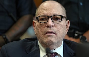 Harvey Weinstein comparece ante el Tribunal Supremo de Manhattan para la lectura de la sentencia por la agresión sexual cometida en 2006 contra la exasistente de producción televisiva Miriam Haley, en Nueva York (EE. UU.)