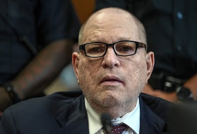 Harvey Weinstein comparece ante el Tribunal Supremo de Manhattan para la lectura de la sentencia por la agresión sexual cometida en 2006 contra la exasistente de producción televisiva Miriam Haley, en Nueva York (EE. UU.)