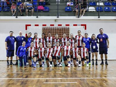 Las niñas de la selección Paraguay A iniciaron con el pie derecho el Sur Centro, que se disputa en nuestro país.