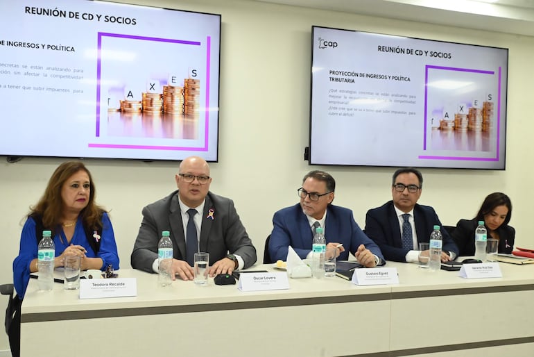 Titular del MEF reconoce descalce de PGN y  no aclara como saldará deudas