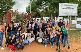 Denunciantes de irregularidades en inscripción de candidatos para elecciones del Centro de Estudiantes de Derecho de Quiindy.