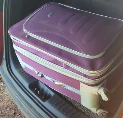 La droga ilícita estaba escondida en cuatro maletas dentro de una camioneta, reportó la Policía.