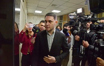 Juicio de Hernán Rivas en la sala 2 piso 2 torre norte del palacio de Justicia