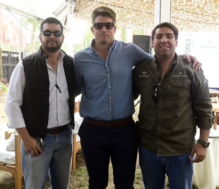 Raúl Andrada, Mauricio Costa y Conrado Rodríguez.