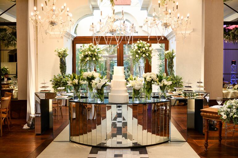 La fiesta de bodas fue bajo la coordinación de la wedding planner Tania Villalba.