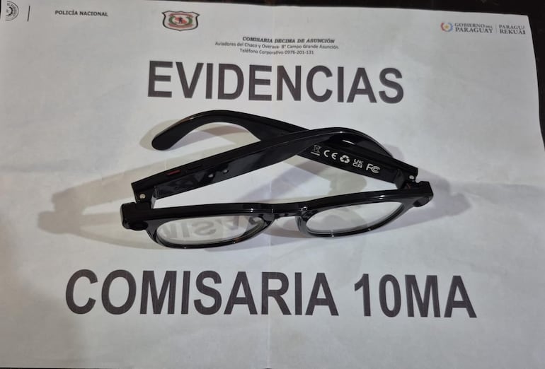El lente incautado tenía una cámara con la que se presume se pretendía grabar el momento del voto.