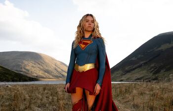 Supergirl película Milly Alcock