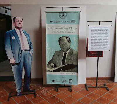 Muestra invita a conocer la historia de Flores.