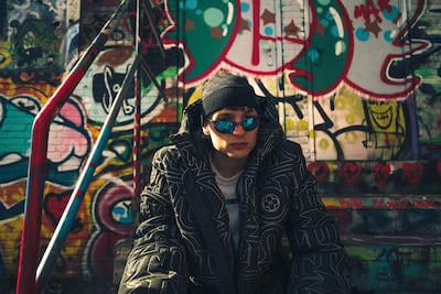 El cantante mexicano Peso Pluma llegará a Asunción recién en febrero próximo.