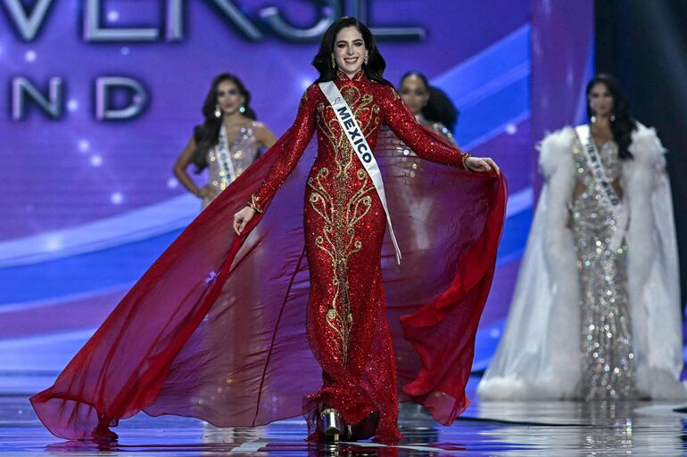FÁTIMA BOSCH, originaria de Tabasco, conquista Miss Universo 2025 y le da a México su cuarta corona.