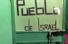 Acceso a una de las celdas de la penitenciaría regional de San Pedro de Ycuamandyyú, donde se fundó el clan Pueblo de Israel.