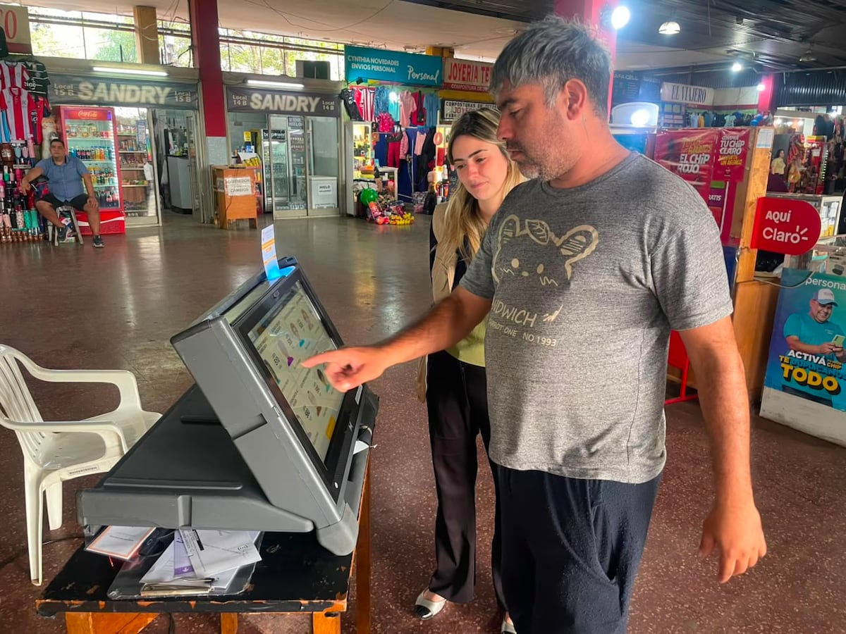 Elecciones municipales: Máquinas de votación ya están en las calles para practicar