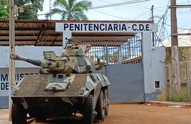 De la penitenciaría regional de Ciudad del Este fueron sacados cinco miembros del PCC.