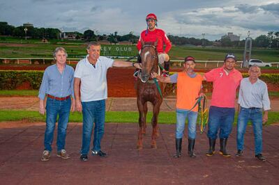 American Phone del stud Kika consiguió la victoria en la suelta de mayor categoría disputada el domingo, en el hipódromo.