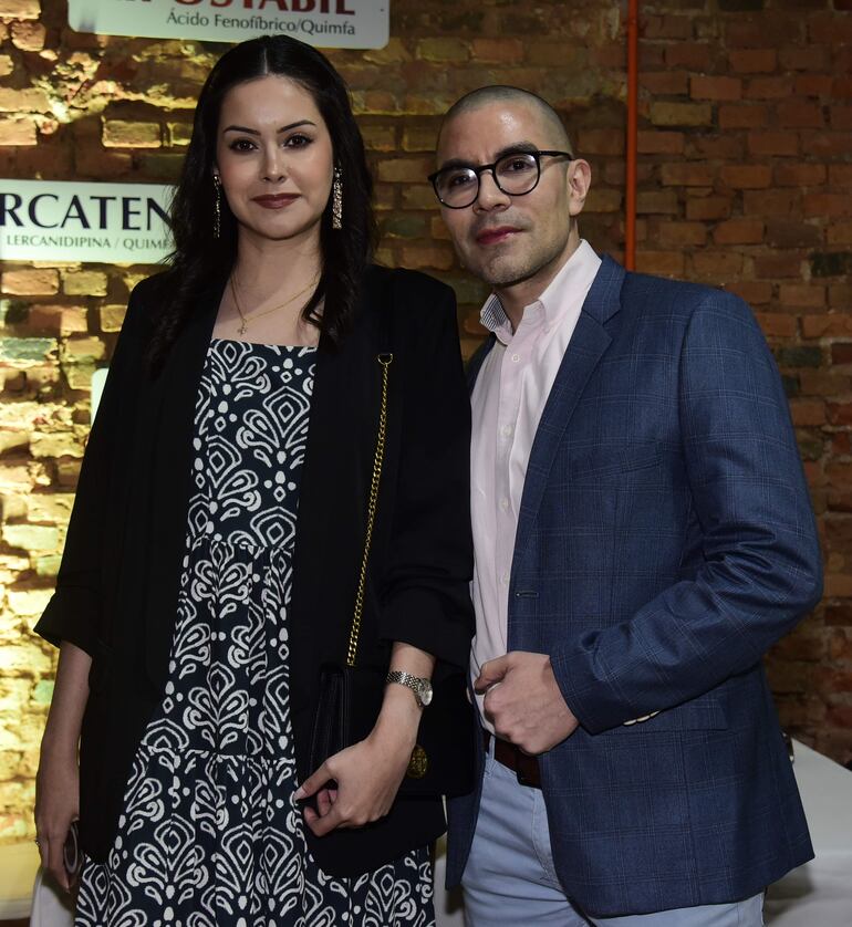 Alma Yegros y Ariel Aquino.