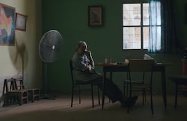 Emilio Barreto en una escena del cortometraje documental "Emilio Barreto: Ángeles y Demonios", que recoge sus experiencias en la dictadura.