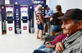 Paraguay prioriza la protección del ingreso en la vejez, pero lo hace a costa de una presión creciente sobre las finanzas públicas.