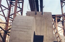 Eduardo Chillida en Barcelona, 1987. Archivo Eduardo Chillida