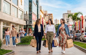 La ventaja paraguaya en el turismo de compras continúa apoyándose en impuestos relativamente bajos y en diferencias de precios con los países vecinos.