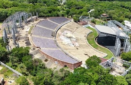 El intendente Emigdio Ruiz Díaz considera que el anfiteatro, creado para la realización de grandes espectáculos, está en una zona “residencial”; por lo tanto, no pueden operar bares ni discotecas.