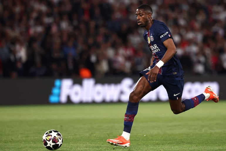 La velocidad de Ousmane Dembele fue clave en la ofensiva del PSG.
