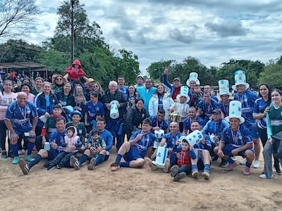 Componentes del plantel campeón de Nuestra Señora de la Asunción, de Santísima Trinidad.