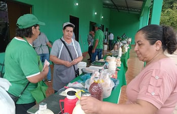 El extenso programa de las ferias por la Semana Santa se inició esta mañana en el local de Feriantes Okaragua Rembiapo.