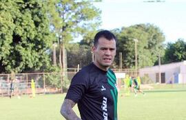 William Gabriel Mendieta Pintos, nacido el 9 de enero de 1989, se unió al plantel de Rubio Ñu, que activa en Villa Elisa.